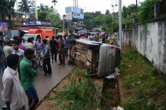 Tripura sees rise in road mishaps dramatically: Meeting held to curb it : Accident Prone Zones identified Tripura sees rise in road mishaps dramatically: Meeting held to curb it : Accident Prone Zones identified
